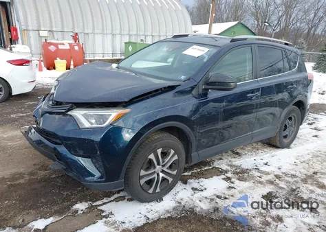 2017 Toyota Rav4 Le z USA, uszkodzony, nr VIN JTMBFREV8HJ114186